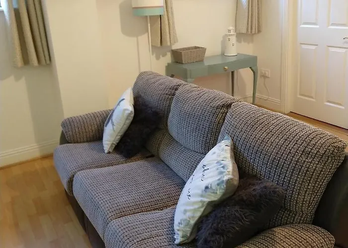 Town Centre One Bed Apartment *